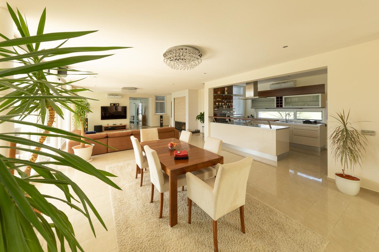 Country Lake Villa Брайтенбрун Екстериор снимка