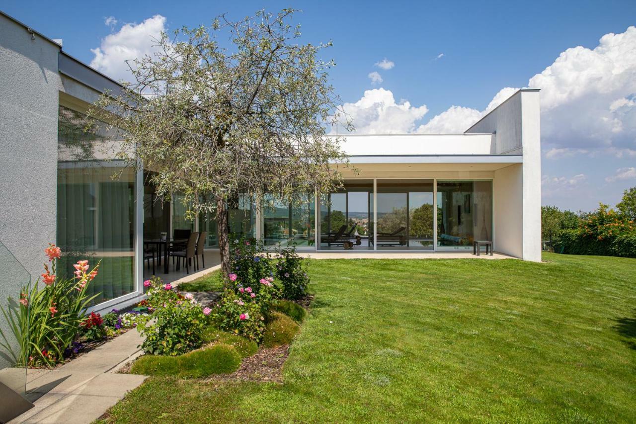 Country Lake Villa Брайтенбрун Екстериор снимка